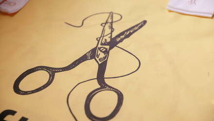 Illustration of embroidery scissors.