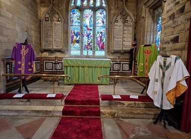 KD altar with vestments