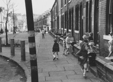 https://www.yorkshireeveningpost.co.uk/heritage-and-retro/retro/17-brilliant-photos-take-you-back-to-burley-in-the-1970s-4491413