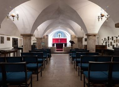 St Clement Danes Crypt
