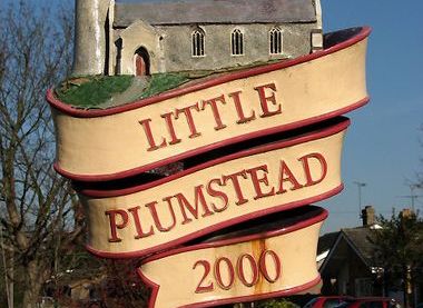 Evelyn Simak / Little Plumstead - village sign / CC BY-SA 2.0