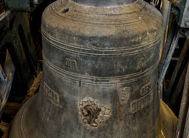 Visit No. 4 Bell - 498 years old