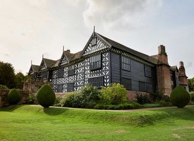 ©National Trust Images/Arnhel de Serra