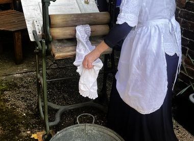Sandiacre Lock Cottages wash day