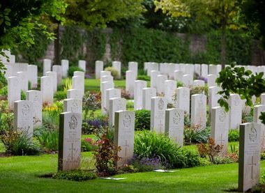CWGC - war graves at Stonefall