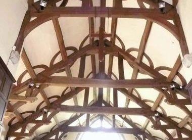 Hammer beam roof