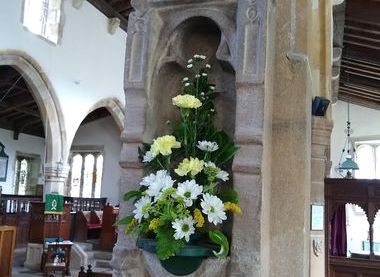 Fifteenth century niches on pillars