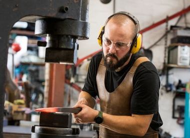 Tom Quinnell forging hot iron   Photo Rachel Thornhill Photography
