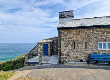St Ives Town Council