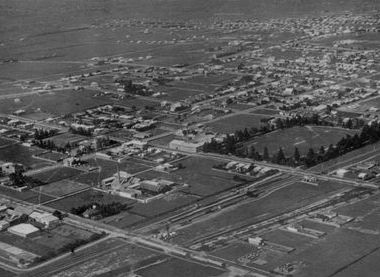 Unknown (republished by Darebin City Council), via Wikimedia Commons (Public Domain)