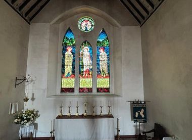 Windows by William Morris & Co in St Thomas the Apostle